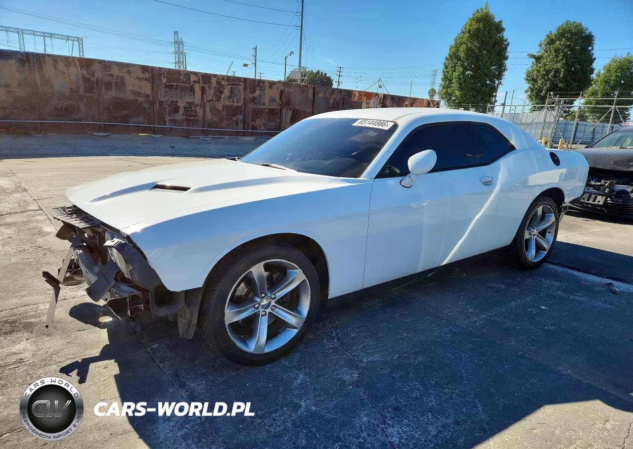 2015 Dodge Challenger Sxt – zdjęcie 1 z 13