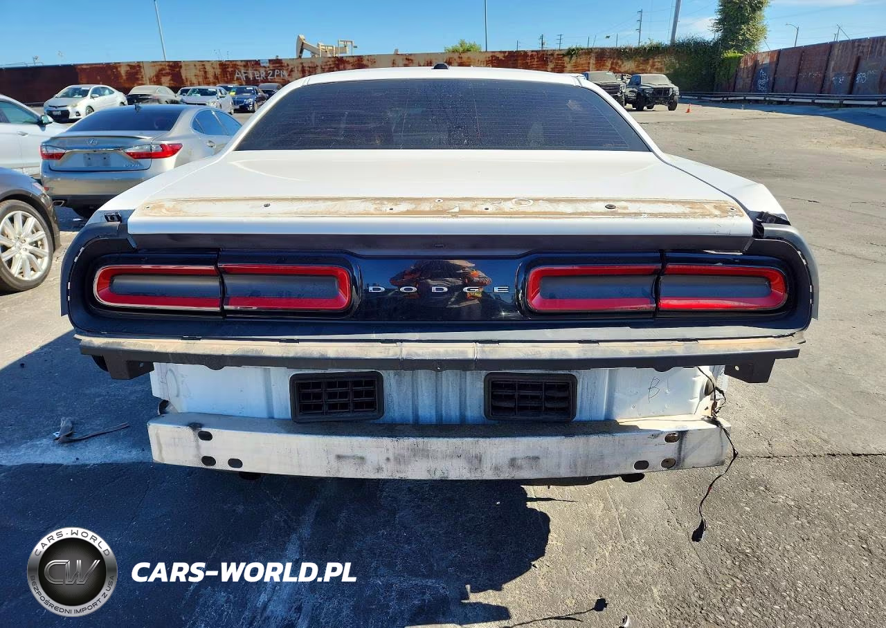 2015 Dodge Challenger Sxt VIN:2C3CDZAG5FH740346 - 6