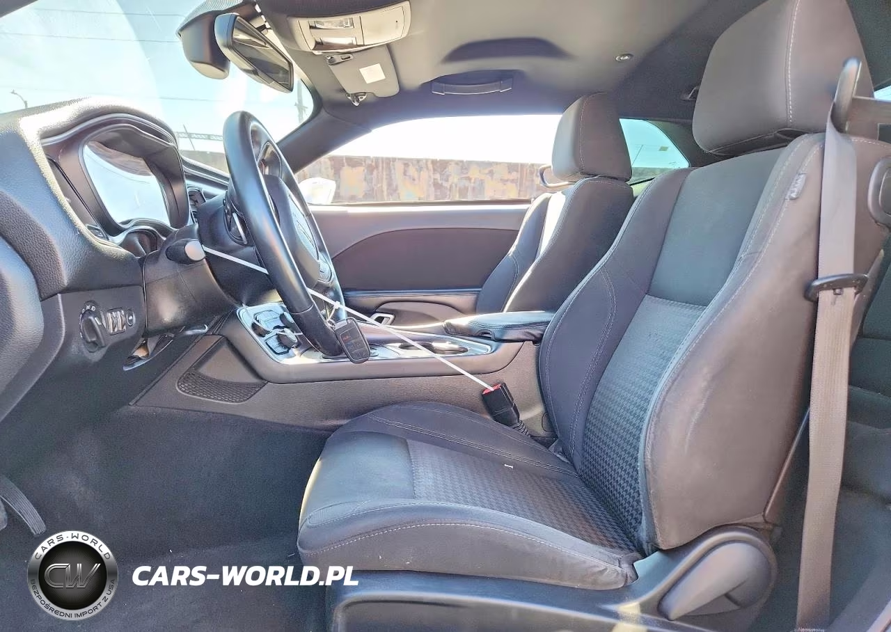 2015 Dodge Challenger Sxt VIN:2C3CDZAG5FH740346 - 7