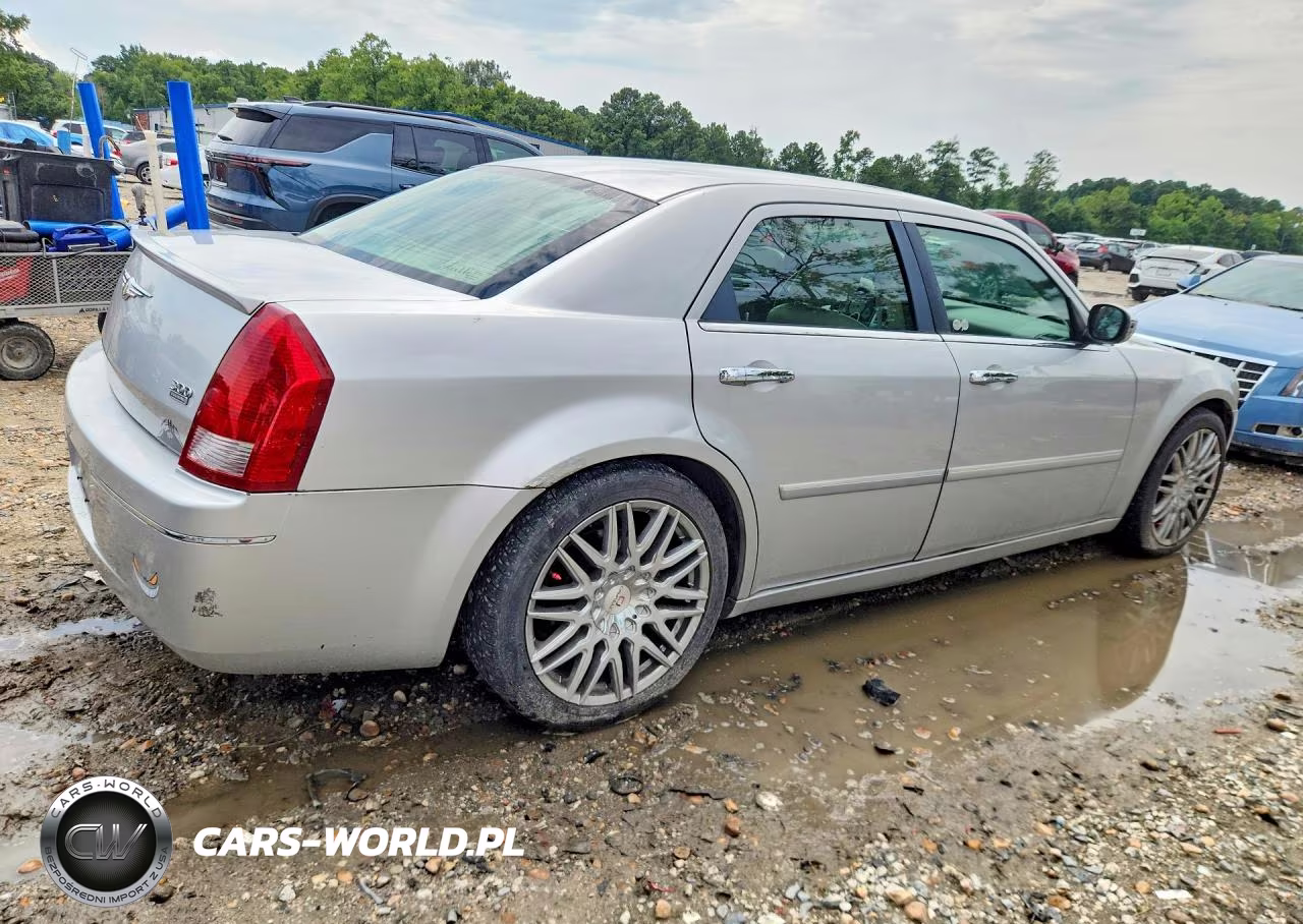 2007 Chrysler 300 Touring VIN:2C3KK53G17H900621 - 3