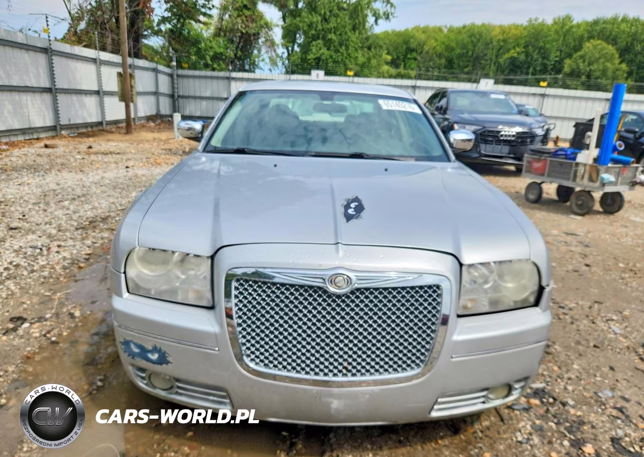 2007 Chrysler 300 Touring VIN:2C3KK53G17H900621 - 5