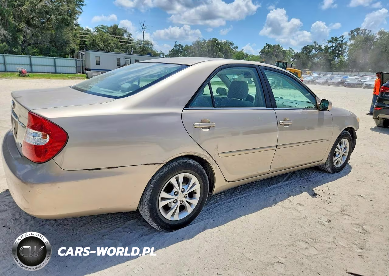 2004 Toyota Camry Le V6 VIN:4T1BF30K54U584982 - 3