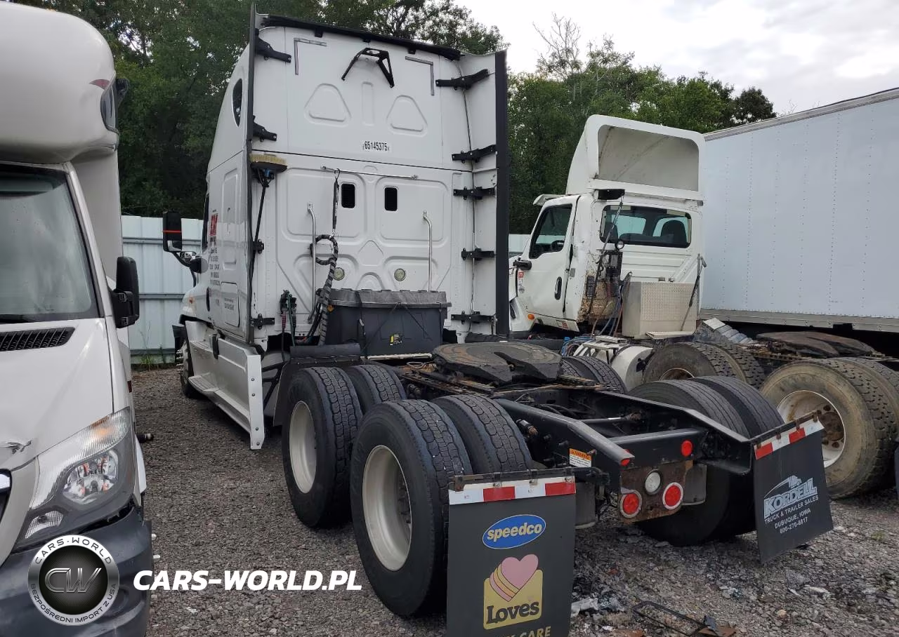 2016 Freightliner Cascadia 125 Semi Truck VIN:3AKJGLD56GSGW2259 - 3