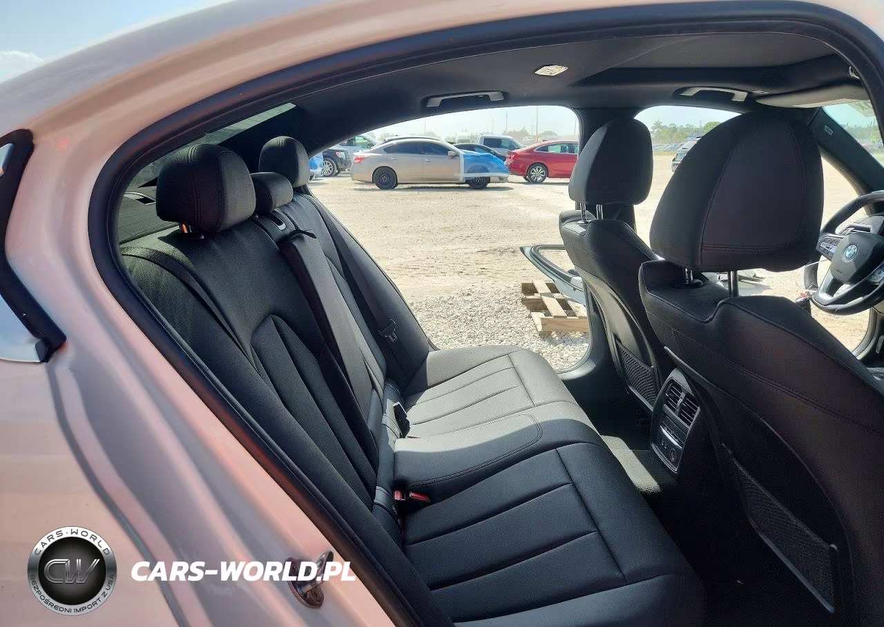 2020 BMW 330Xi VIN:3MW5R7J06L8B23232 - 10