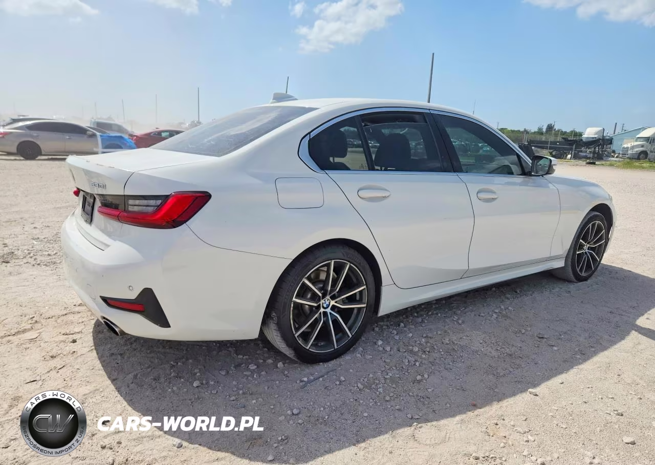 2020 BMW 330Xi VIN:3MW5R7J06L8B23232 - 3