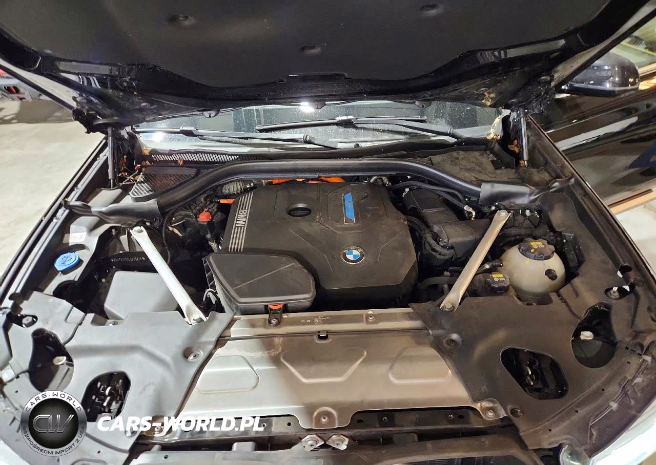 2020 BMW X3 xDrive30E VIN:5UXTS1C03L9D29575 - 12