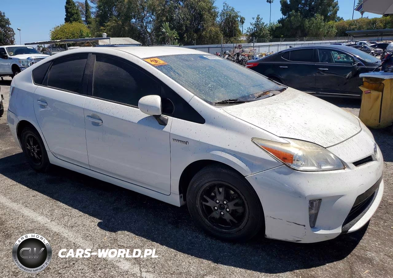 2014 Toyota Prius Two VIN:JTDKN3DU9E0367432 - 4