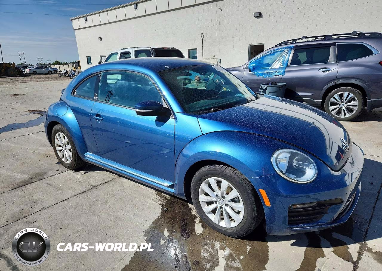 2019 Volkswagen Beetle S VIN:3VWFD7AT9KM717252 - 4