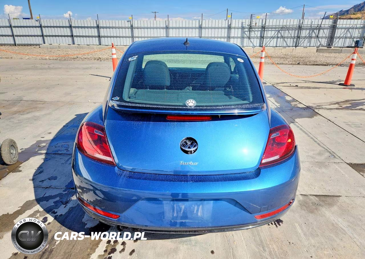 2019 Volkswagen Beetle S VIN:3VWFD7AT9KM717252 - 6