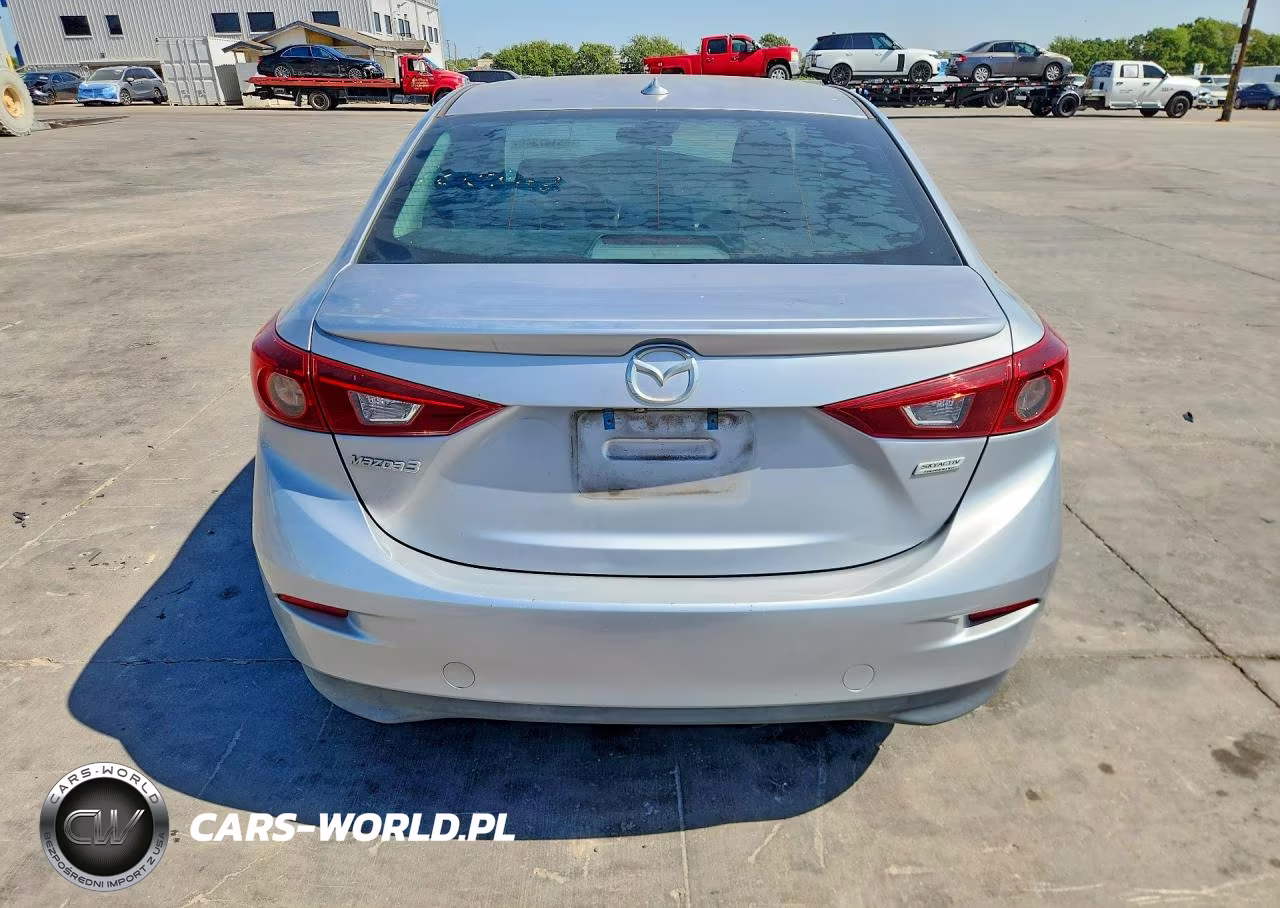 2018 Mazda 3 Touring VIN:3MZBN1V3XJM175077 - 6