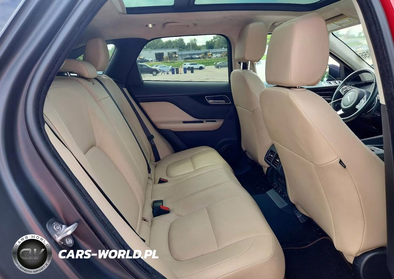 2020 Jaguar F-Pace Premium VIN:SADCJ2FX3LA631578 - 10