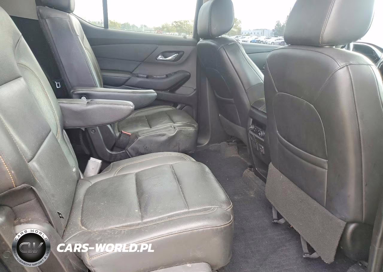 2021 Chevrolet Traverse Premier VIN:1GNERKKW6MJ231436 - 10