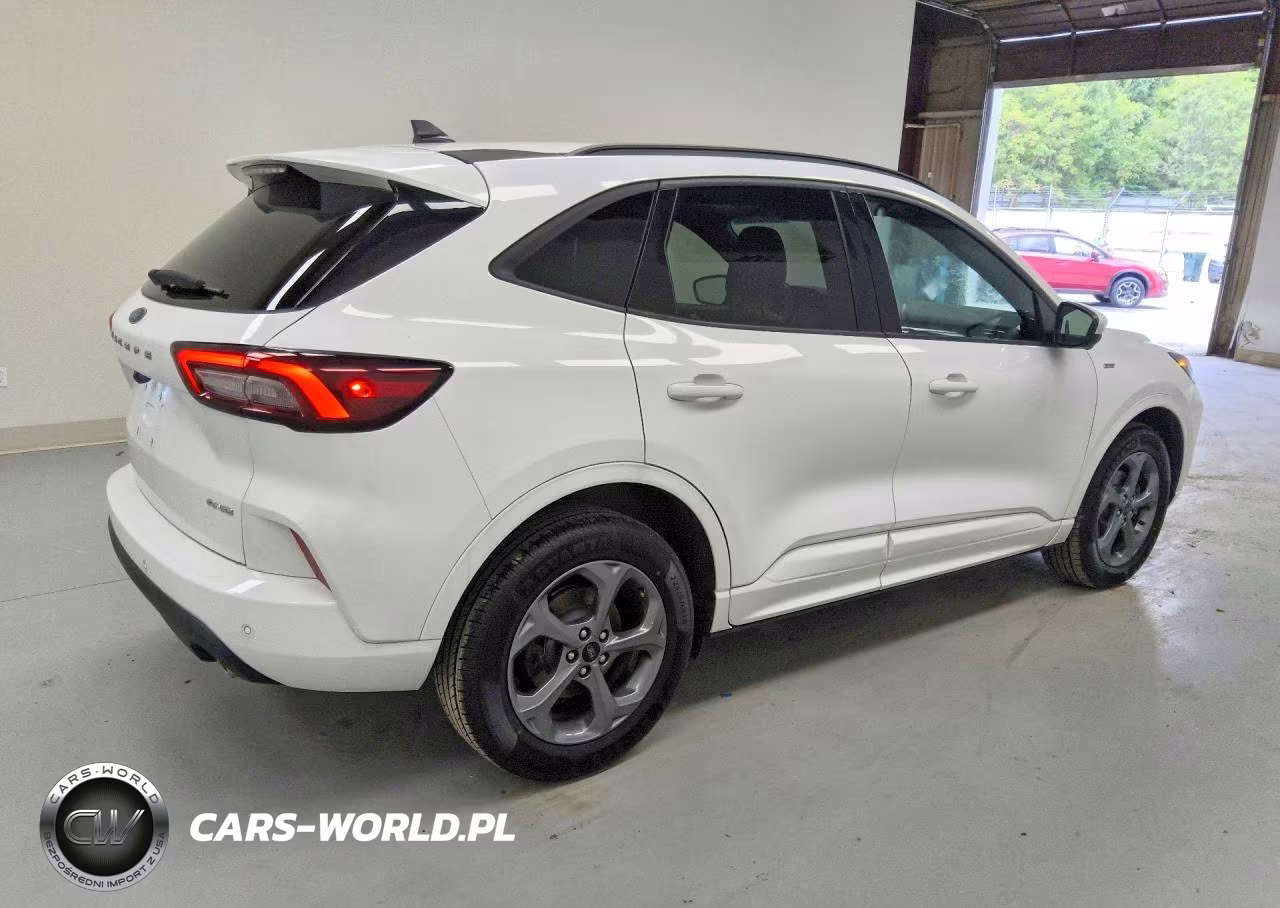 2023 Ford Escape St Line Select VIN:1FMCU9NAXPUA32377 - 3
