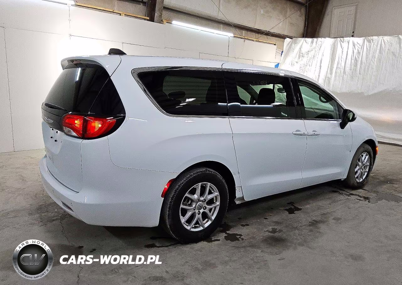 2023 Chrysler Voyager Lx VIN:2C4RC1CG1PR615685 - 3