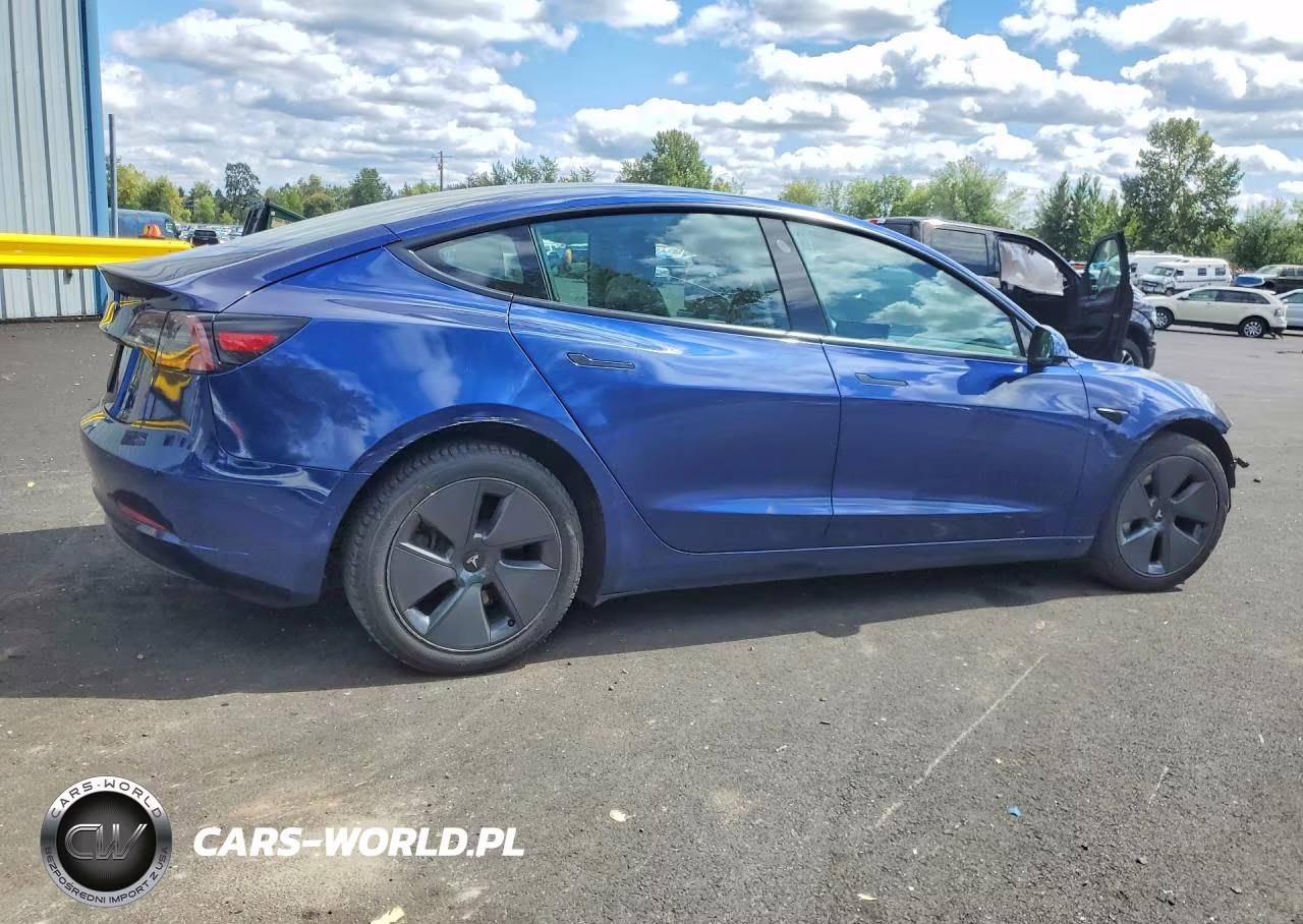 2022 Tesla Model 3 VIN:5YJ3E1EA1NF370727 - 3