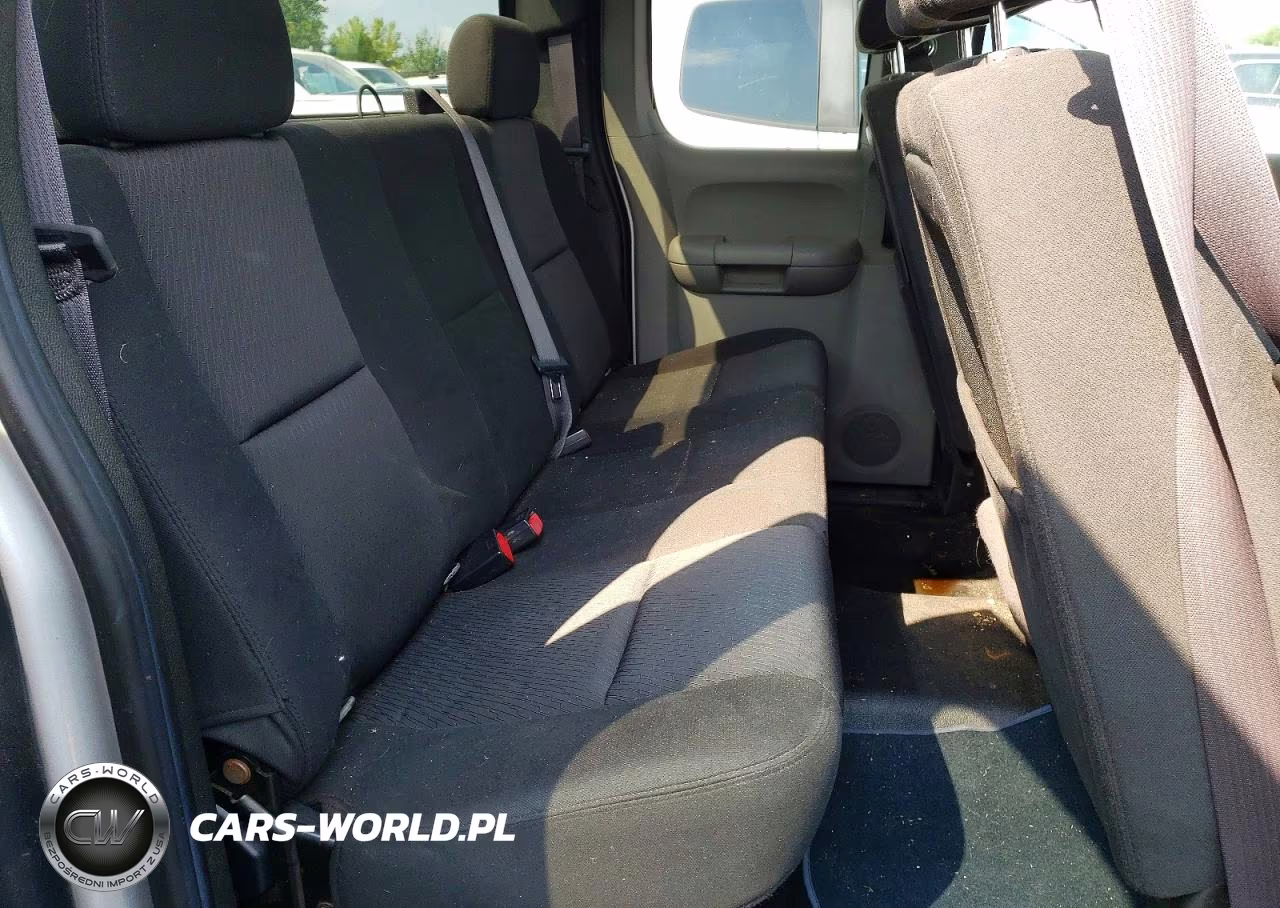 2011 Chevrolet Silverado C1500 VIN:1GCRCPEX7BZ413867 - 10