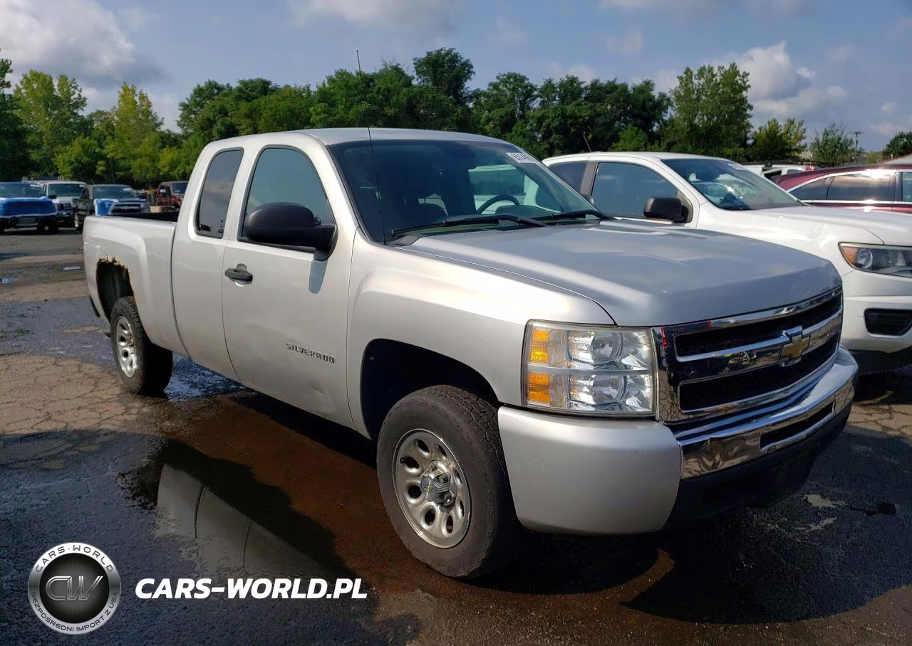 2011 Chevrolet Silverado C1500 VIN:1GCRCPEX7BZ413867 - 4