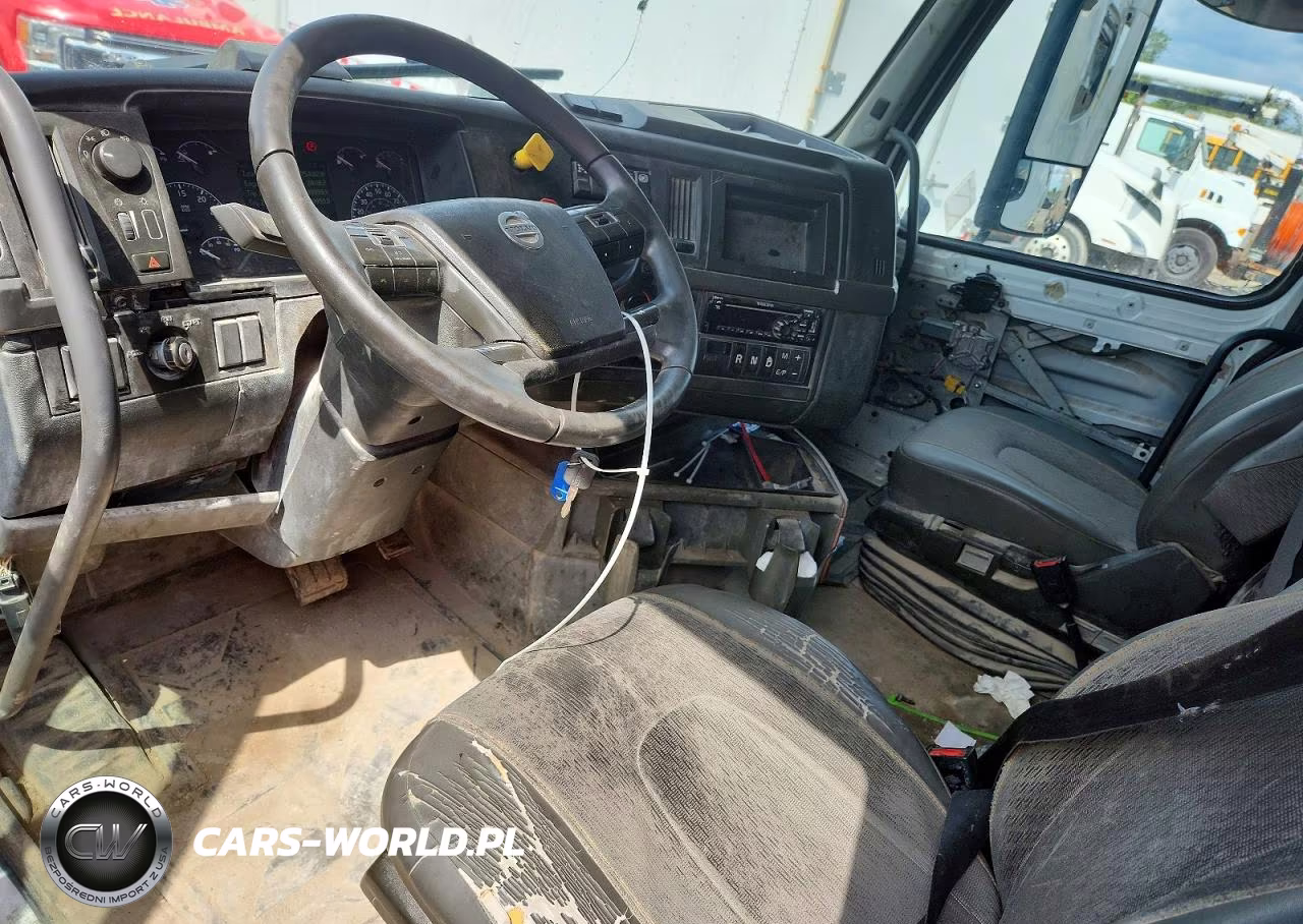 2020 Volvo Vnl Semi Truck VIN:4V4NC9EH3LN228196 - 8