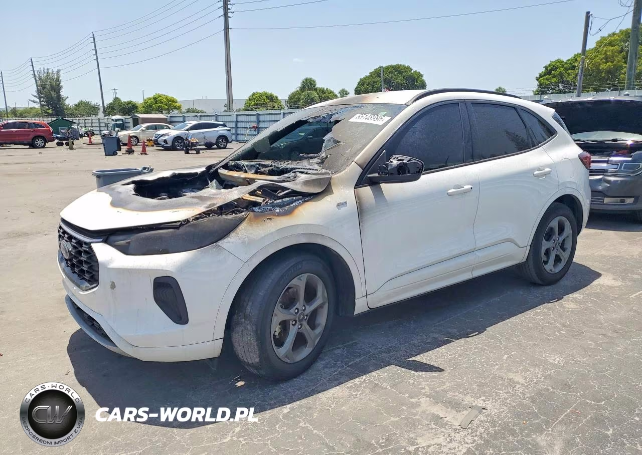 2023 Ford Escape St Line – zdjęcie 1 z 13