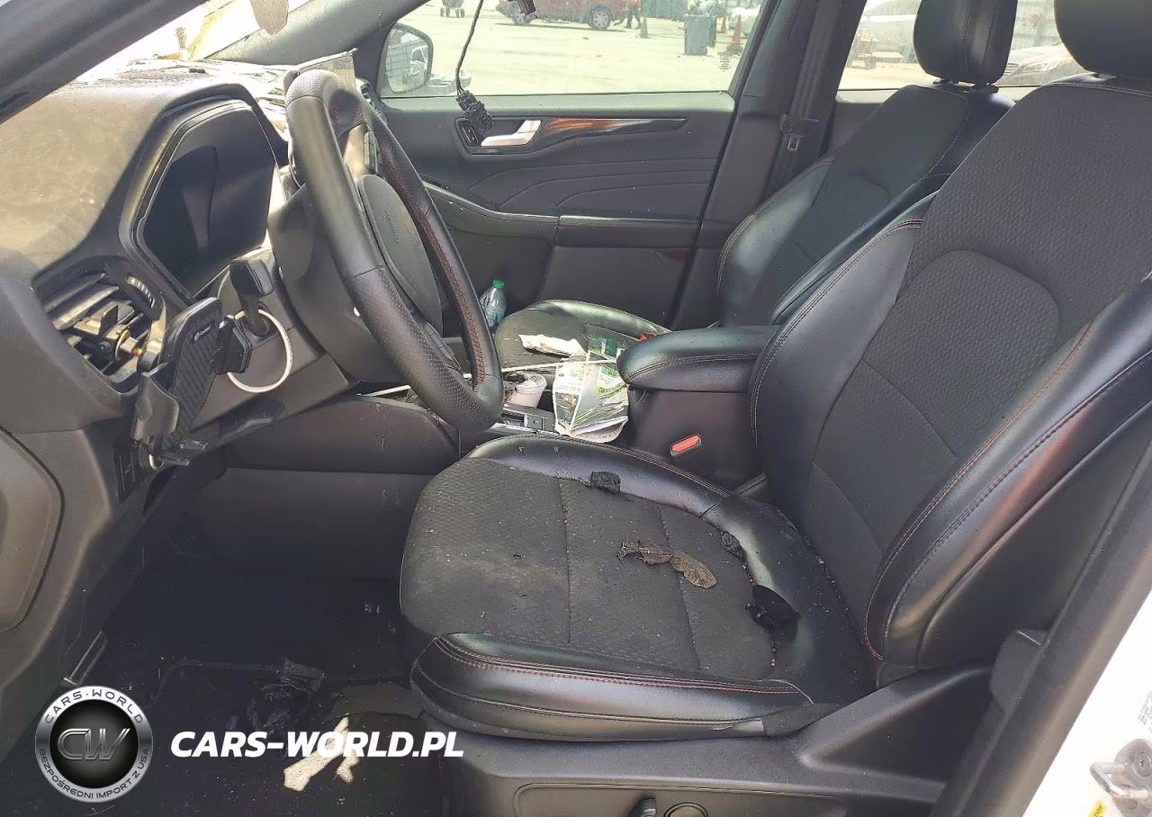 2023 Ford Escape St Line VIN:1FMCU0MN1PUB36305 - 7