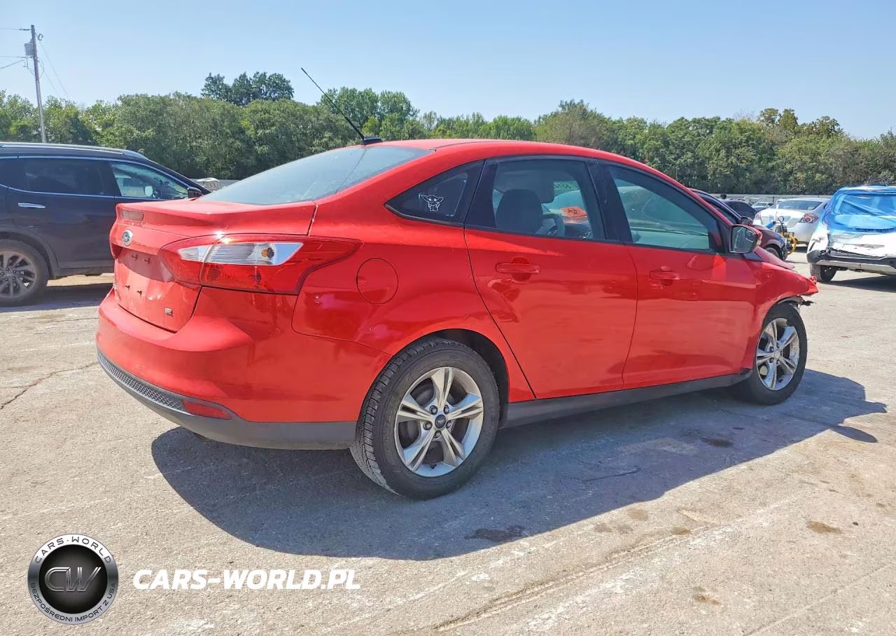 2013 Ford Focus Se VIN:1FADP3F26DL279066 - 3
