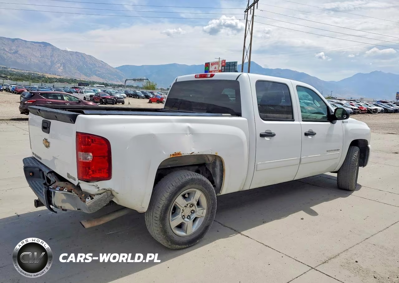 2011 Chevrolet Silverado K1500 Hybrid VIN:3GCUKUEJXBG130158 - 3