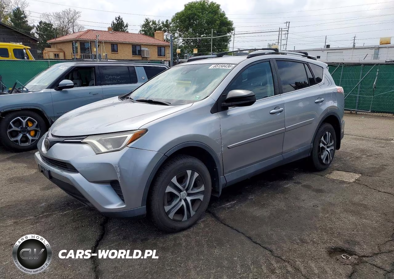 2017 Toyota Rav4 Le – zdjęcie 1 z 12