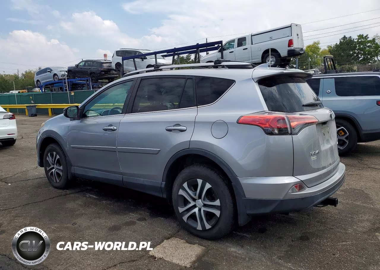 2017 Toyota Rav4 Le VIN:2T3BFREV4HW541057 - 2