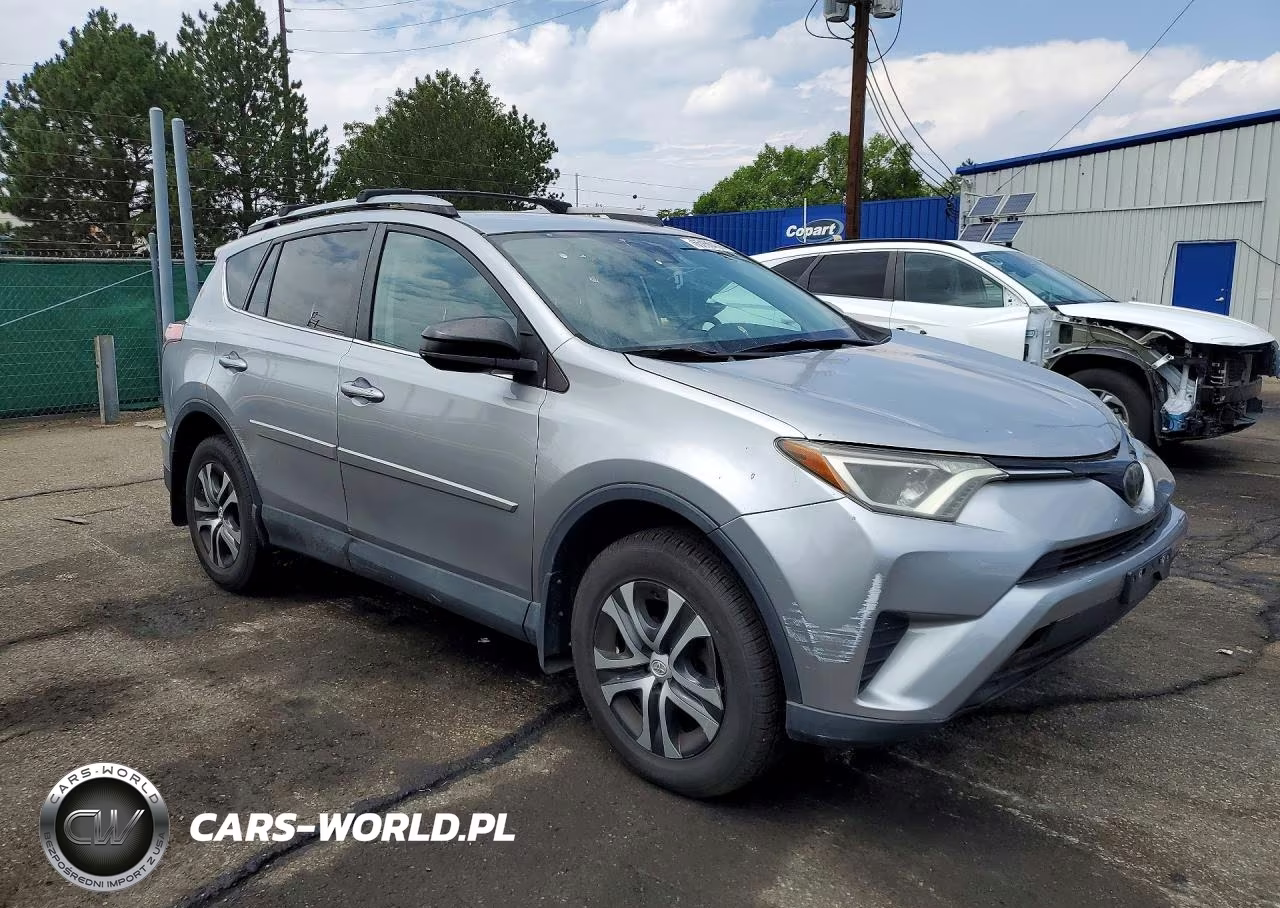 2017 Toyota Rav4 Le VIN:2T3BFREV4HW541057 - 4