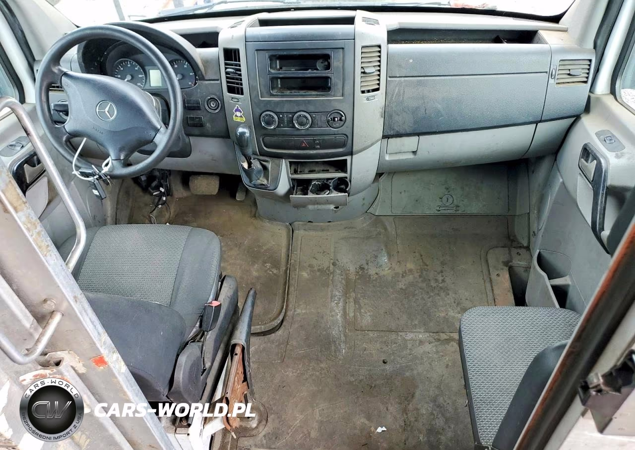 2011 Mercedes-Benz Sprinter 2500 VIN:WD3PE8CB0B5573749 - 8