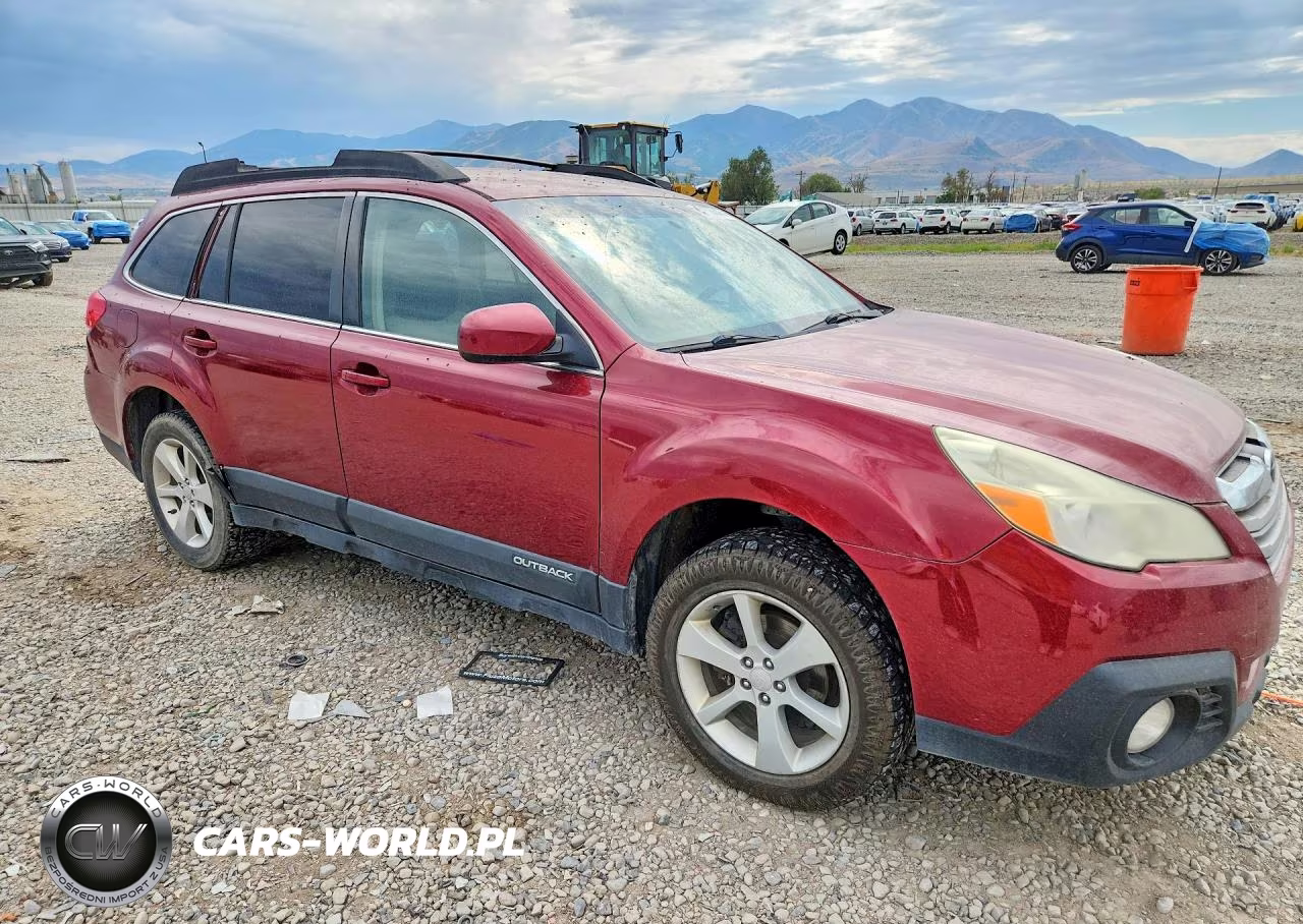 2013 Subaru Outback 2.5I Premium VIN:4S4BRBBC1D3267455 - 4