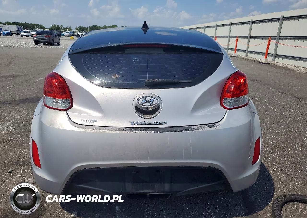2017 Hyundai Veloster Value Edition VIN:KMHTC6AD5HU320987 - 6
