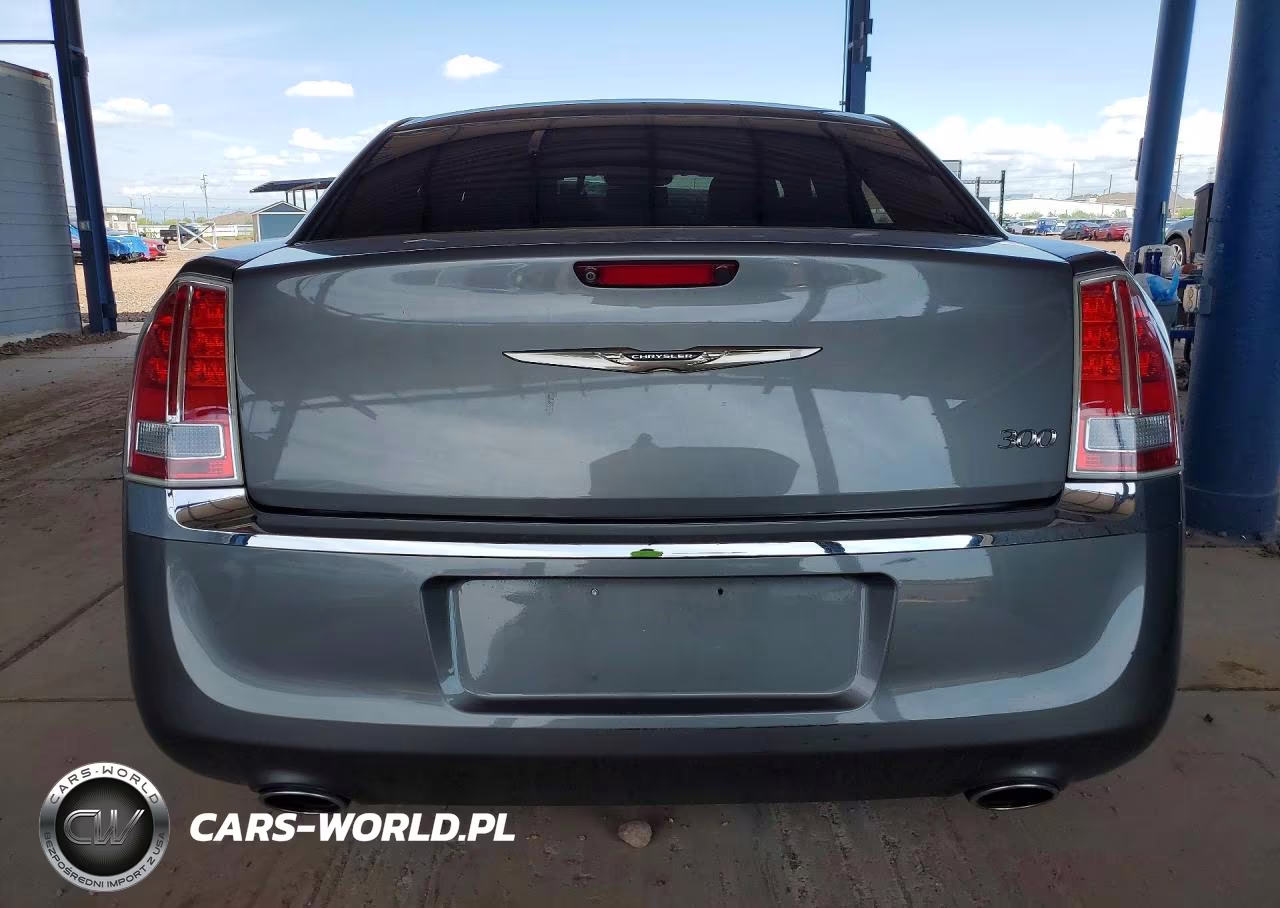2012 Chrysler 300 Limited VIN:2C3CCACG1CH316563 - 6