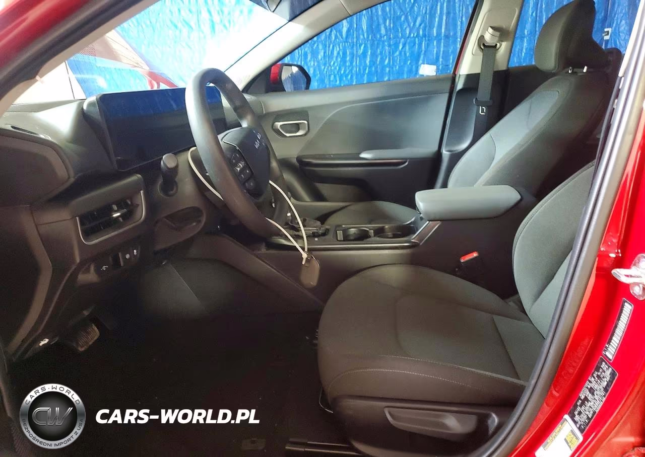 2025 Kia K4 Lxs VIN:3KPFT4DE8SE131721 - 7