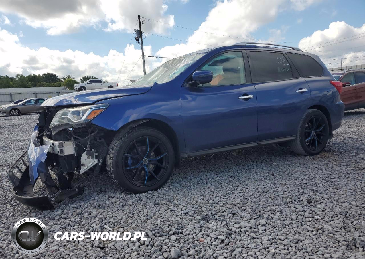 2020 Nissan Pathfinder Sv