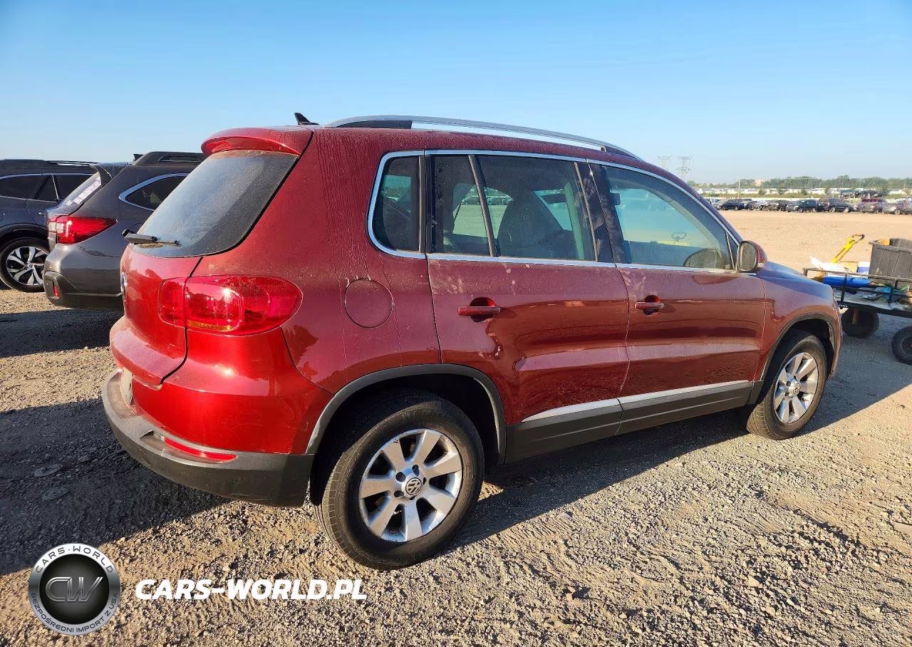2012 Volkswagen Tiguan S VIN:WVGAV7AXXCW003298 - 3