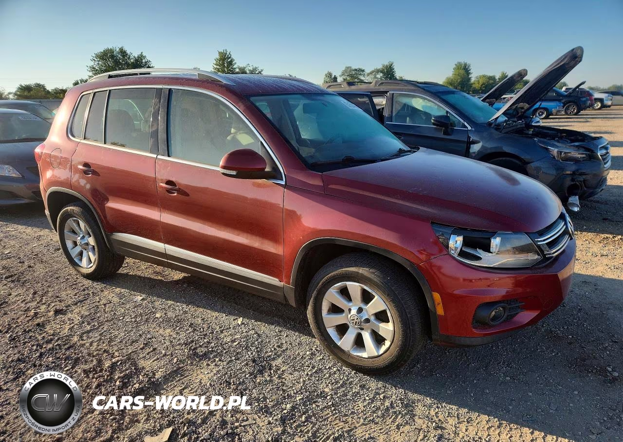 2012 Volkswagen Tiguan S VIN:WVGAV7AXXCW003298 - 4