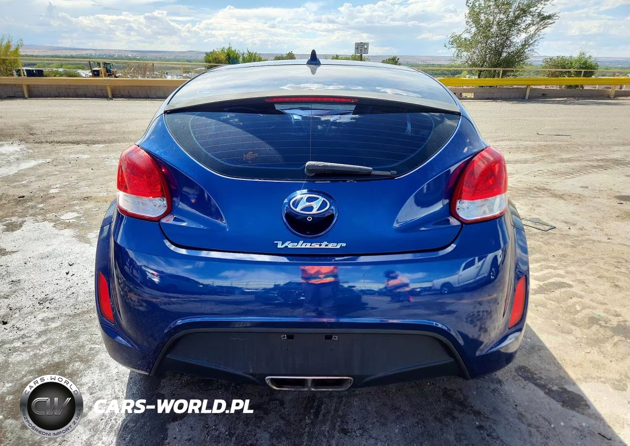 2017 Hyundai Veloster VIN:KMHTC6AD6HU317211 - 6