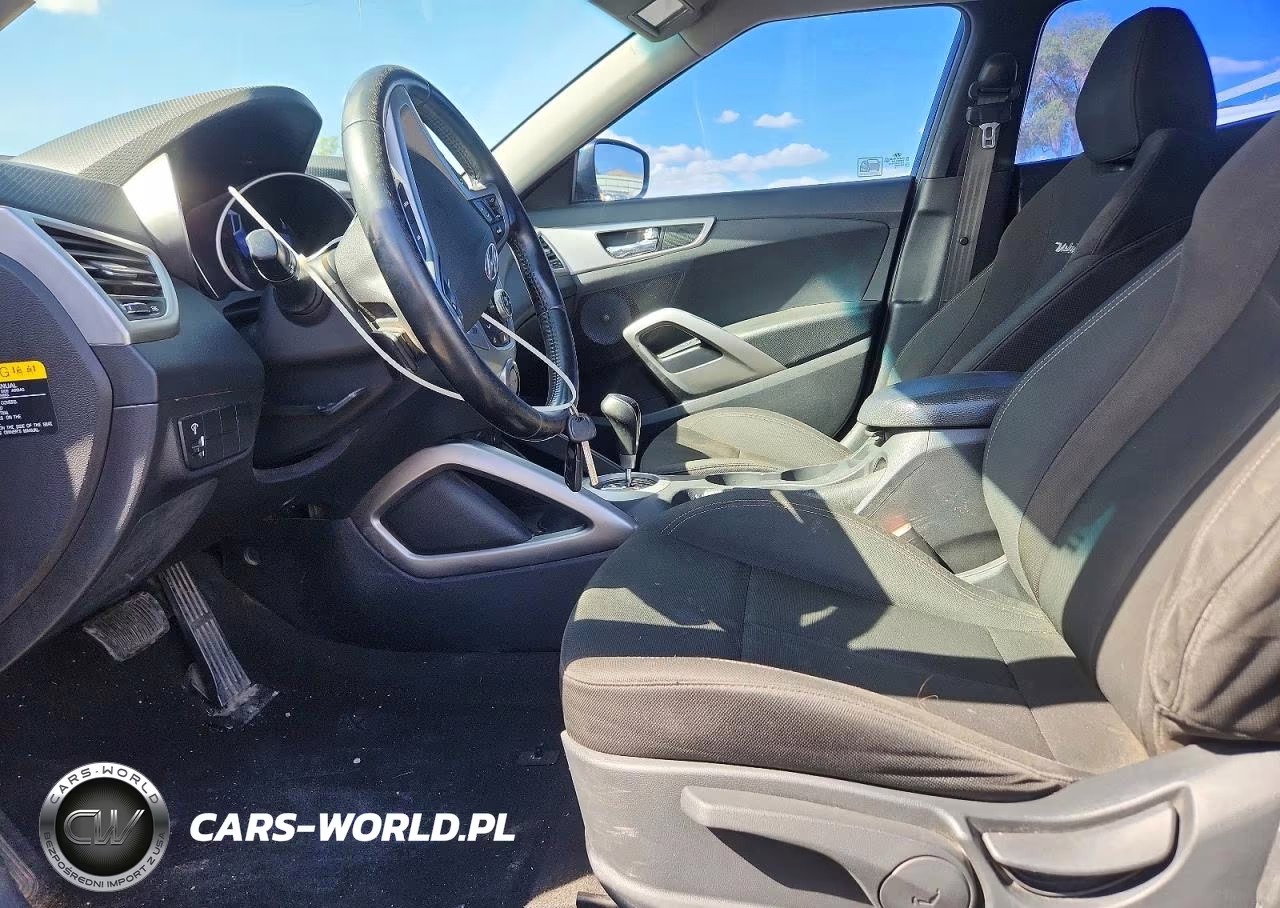 2017 Hyundai Veloster VIN:KMHTC6AD6HU317211 - 7