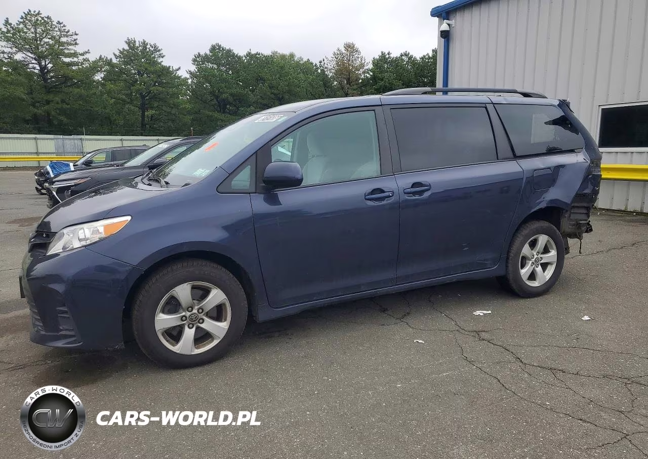 2020 Toyota Sienna Le