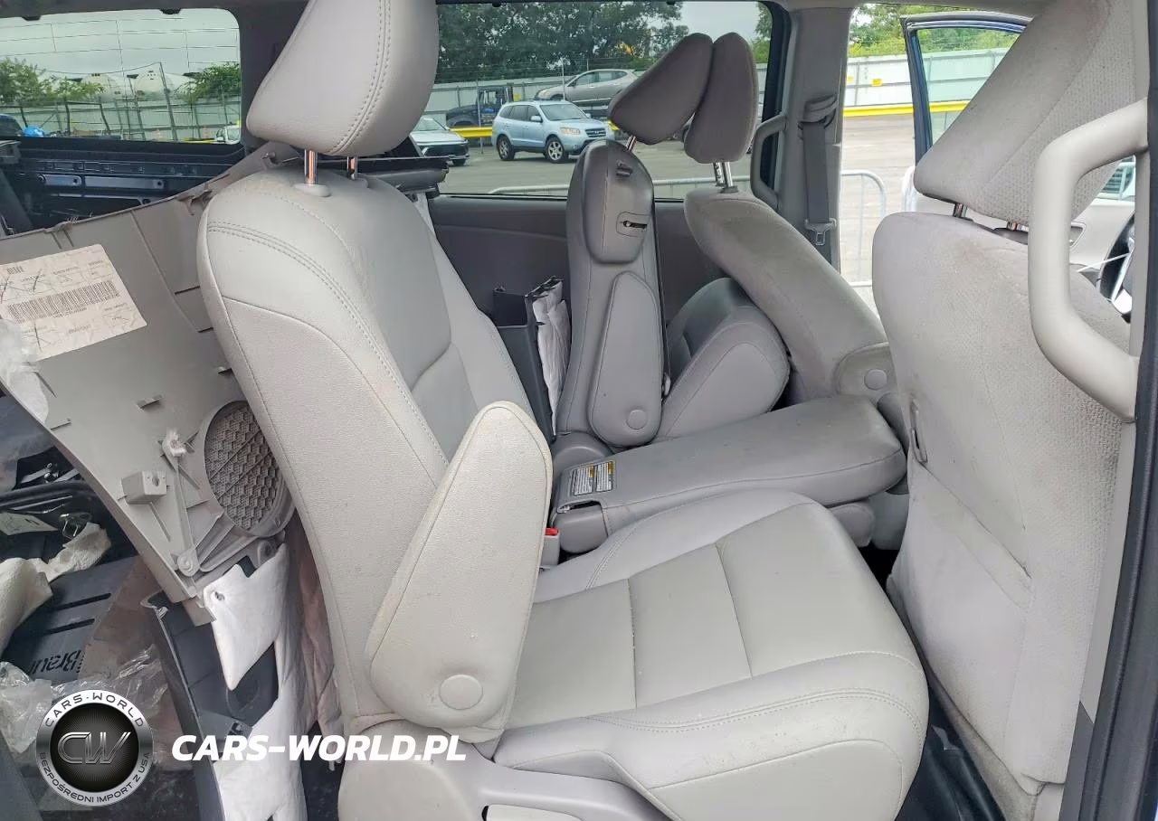 2020 Toyota Sienna Le VIN:5TDKZ3DC0LS059183 - 11