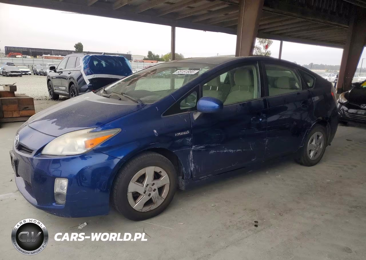 2011 Toyota Prius Two – zdjęcie 1 z 12