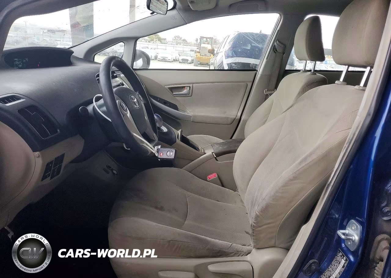 2011 Toyota Prius Two VIN:JTDKN3DU5B1470420 - 7