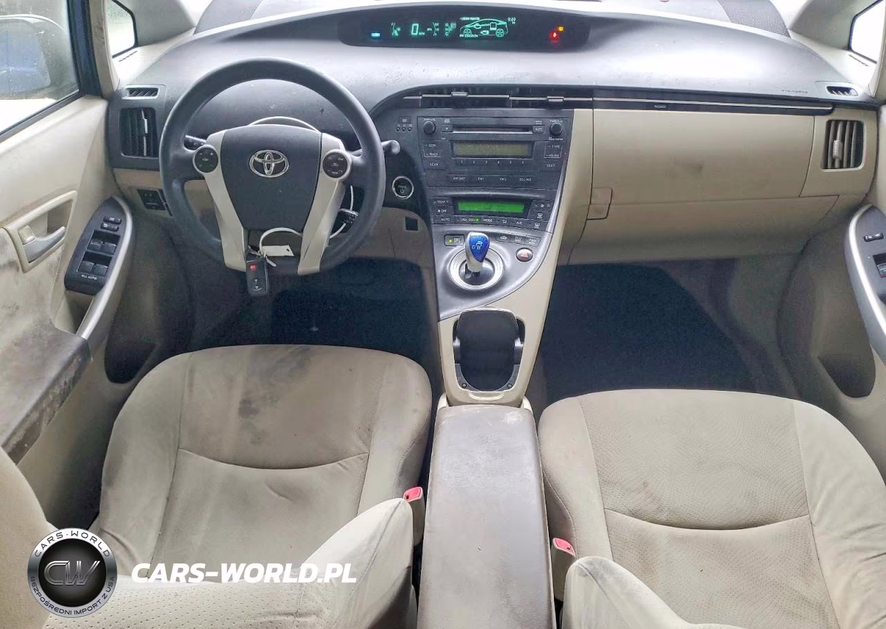 2011 Toyota Prius Two VIN:JTDKN3DU5B1470420 - 8