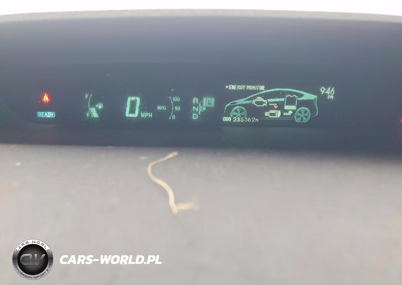 2011 Toyota Prius Two VIN:JTDKN3DU5B1470420 - 9