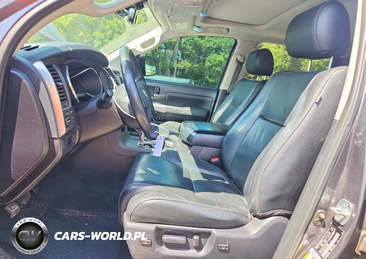 2018 Toyota Sequoia Trd Sport VIN:5TDBY5G12JS159940 - 7