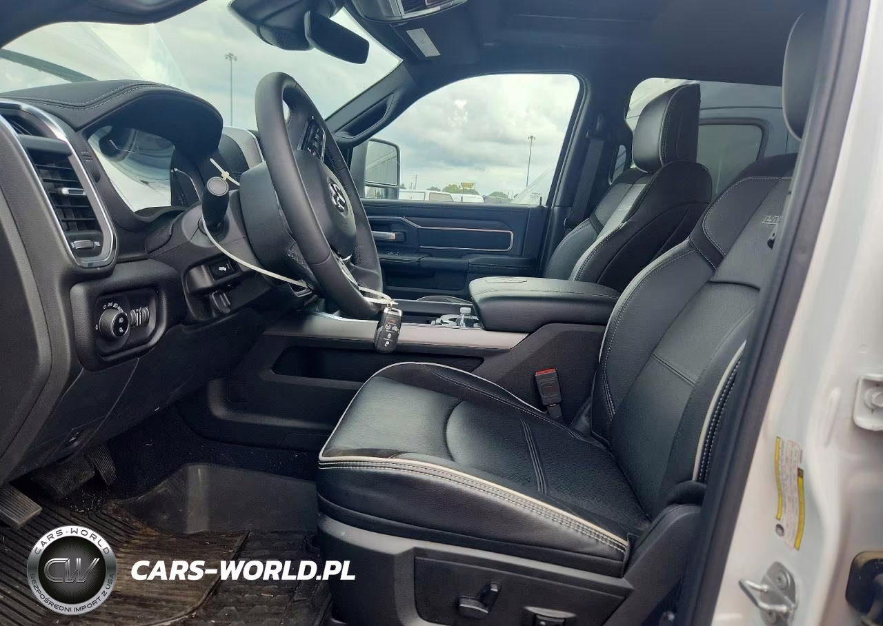 2025 Ram 2500 Laramie VIN:3C63R5FL0SG504328 - 7
