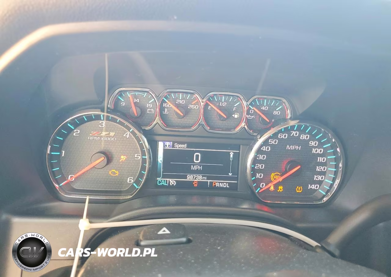 2018 Chevrolet Silverado K1500 Lt VIN:3GCUKREC3JG545223 - 9