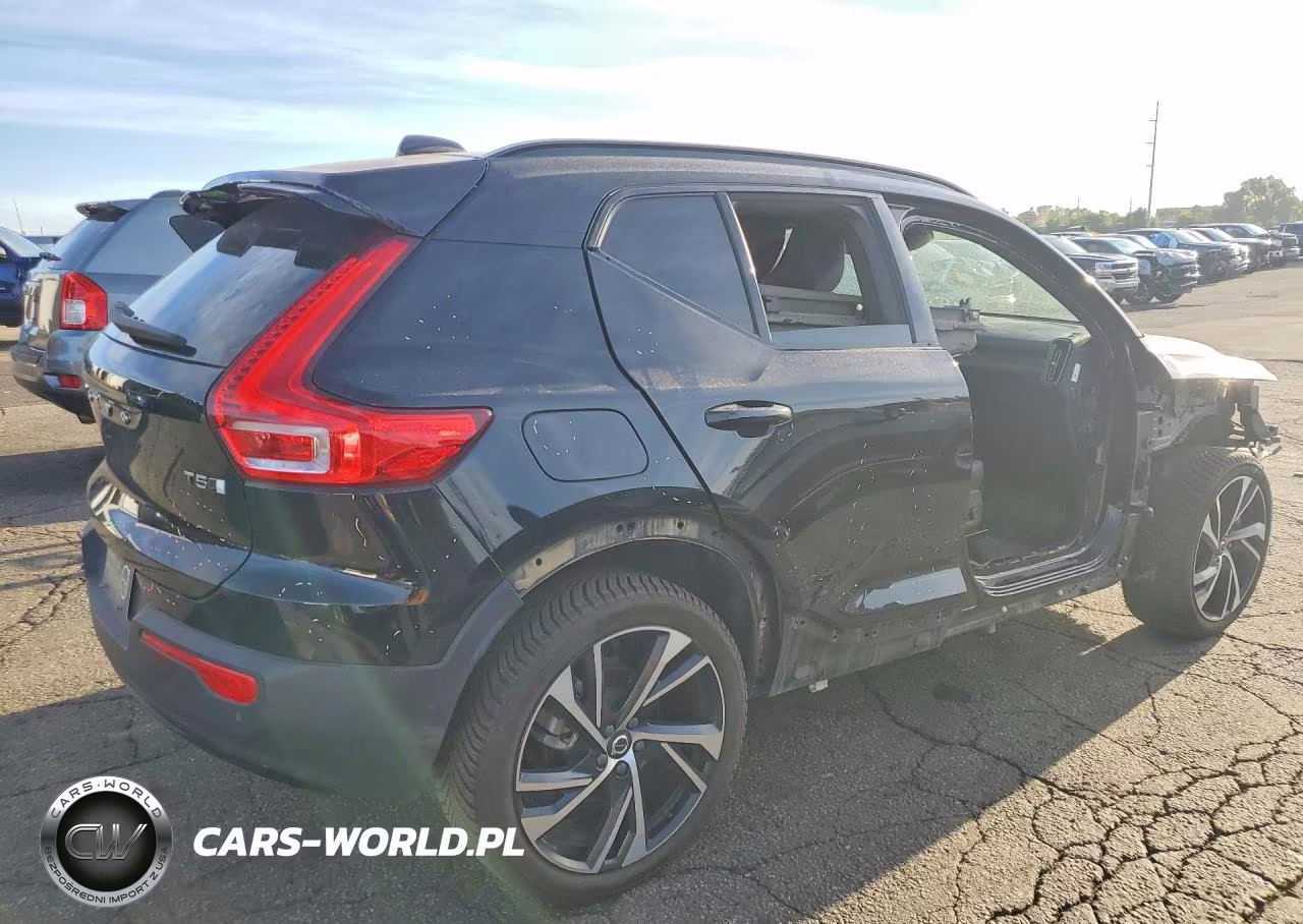 2022 Volvo Xc40 T5 R-Design VIN:YV4162UM3N2694204 - 3