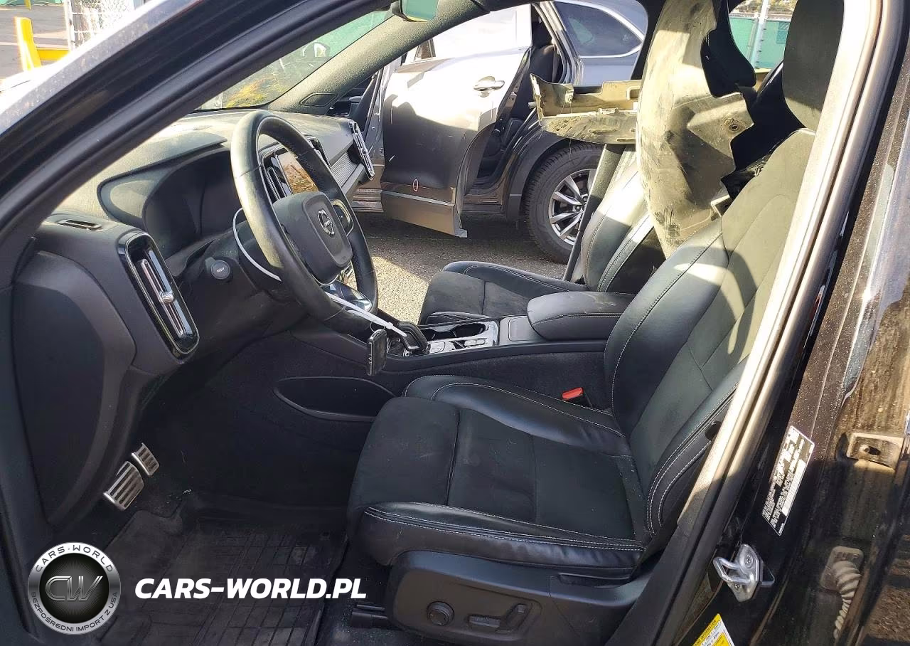 2022 Volvo Xc40 T5 R-Design VIN:YV4162UM3N2694204 - 7